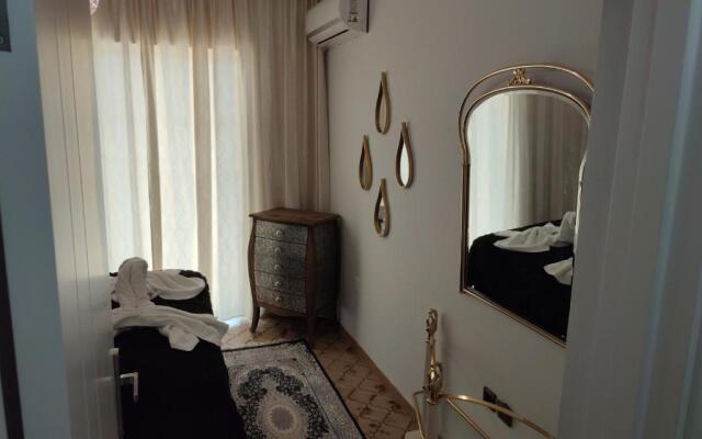 Ixian House Apartment