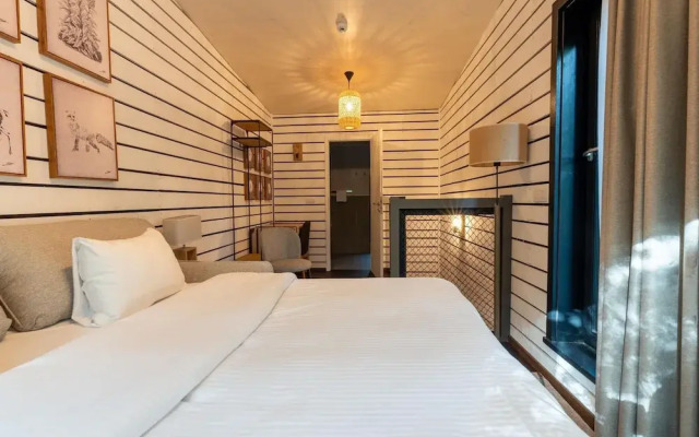 Lushwood Forest Escape