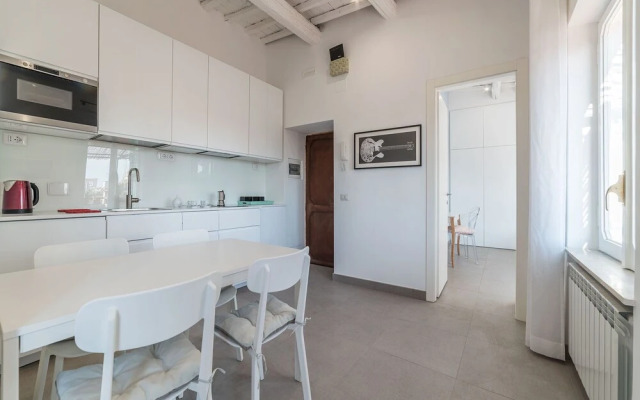 Piazza Navona Panoramic Penthouse