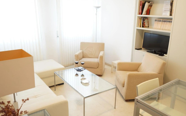 RentalSevilla Confortable apartamento cerca del Barrio de Santa Cruz
