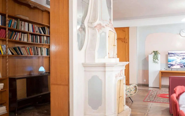 Guest House Train Station