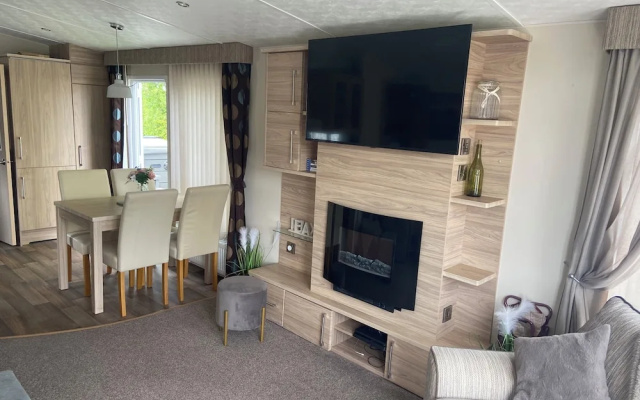 Luxury Rural Hottub Lodge in Northumberland