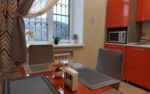 Апартаменты на улице Ермолова 19