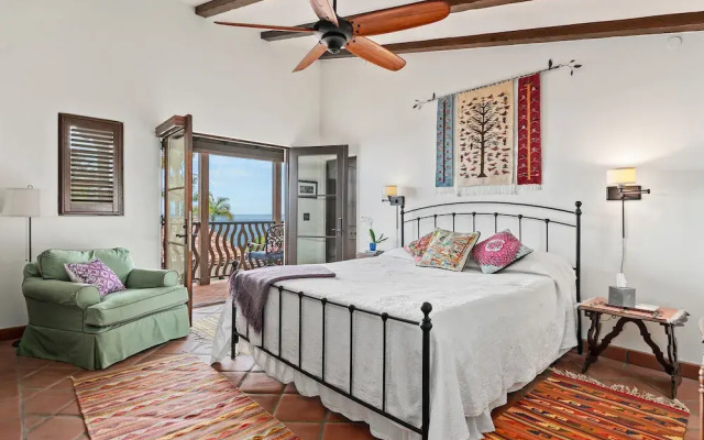 Casa de Lujo - Spanish Seaside Retreat