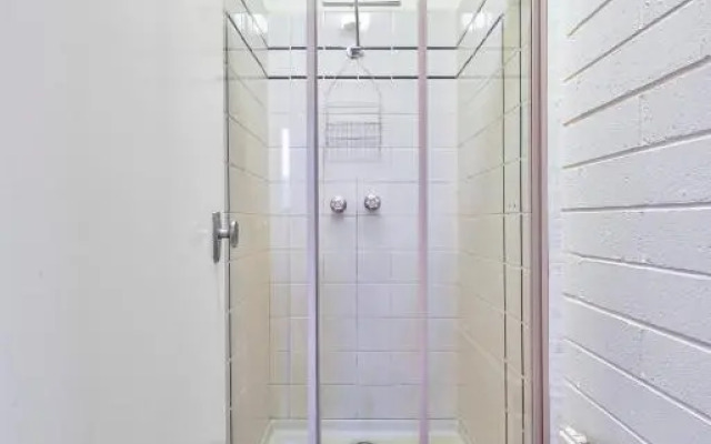 Snow Ski Apartments 06