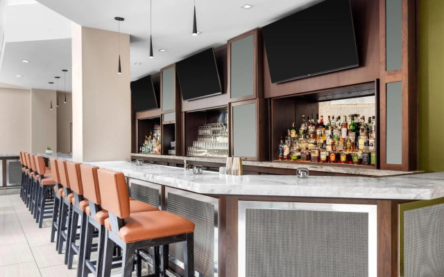 Sheraton Suites Galleria-Atlanta