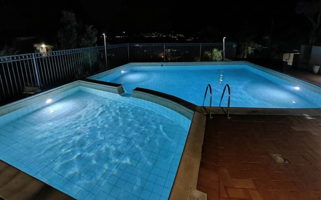 Nicole House With Stunning View And Pool