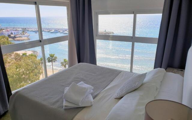Skol 617 Beachfront Two-bedrooms Duplex With Sea Views