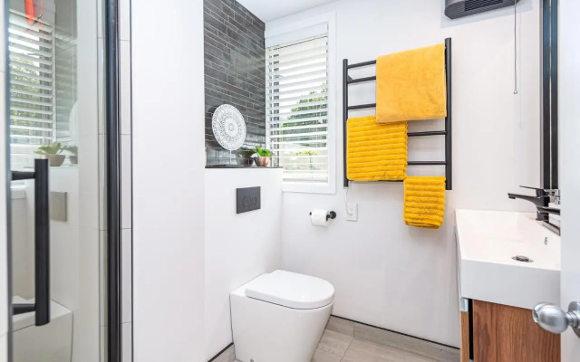 Riverside 1-Bed Apt - in the heart of the city