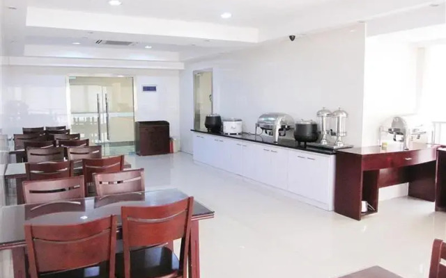 GreenTree Inn Changshu Zhaoshangcheng Express Hotel