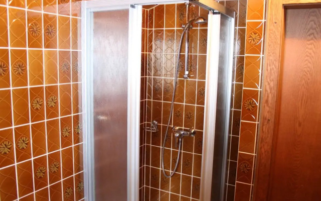 Apartment in Huttau Near ski Area