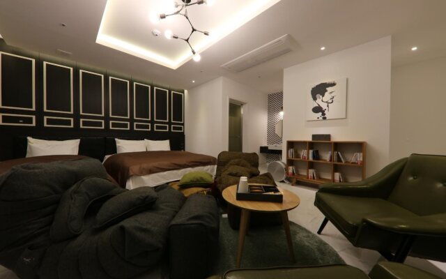 Hotel Moon Cheonan Sinbuldang