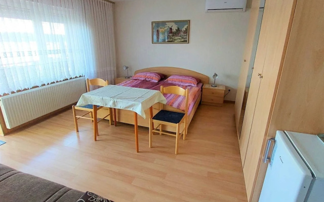 Sleek and Serene Rooms Crikvenica