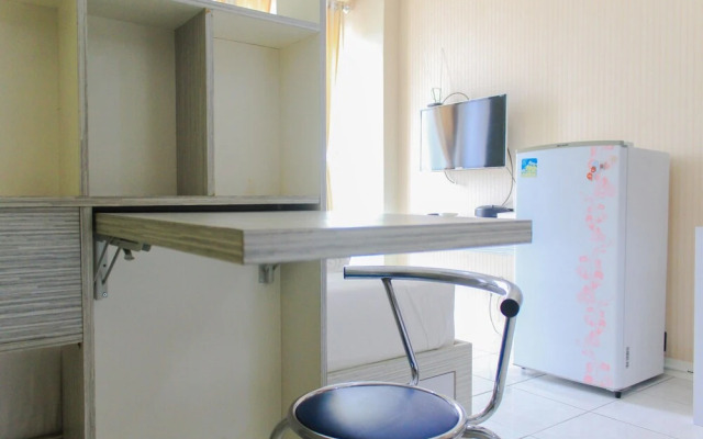 Modern Studio At City Light Apartment