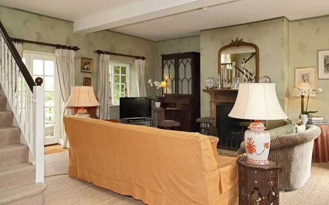 Aintree Cottage