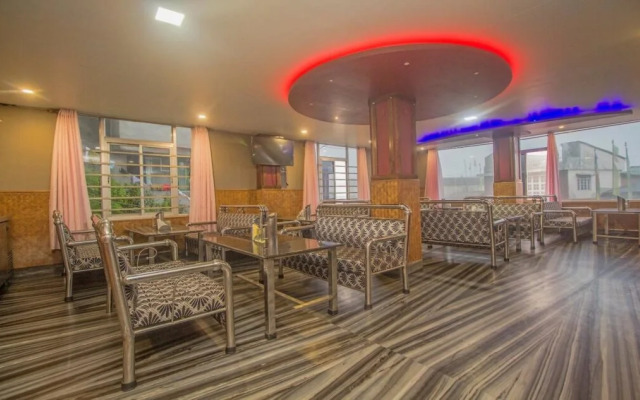 OYO 29329 Lookboong Hotel