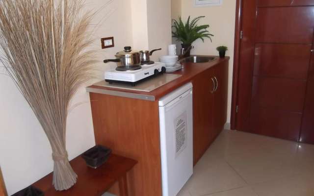 Mariana Hotel