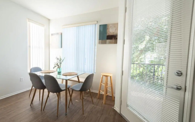 Elite 2BR Apartment at Venice Marina Del Rey