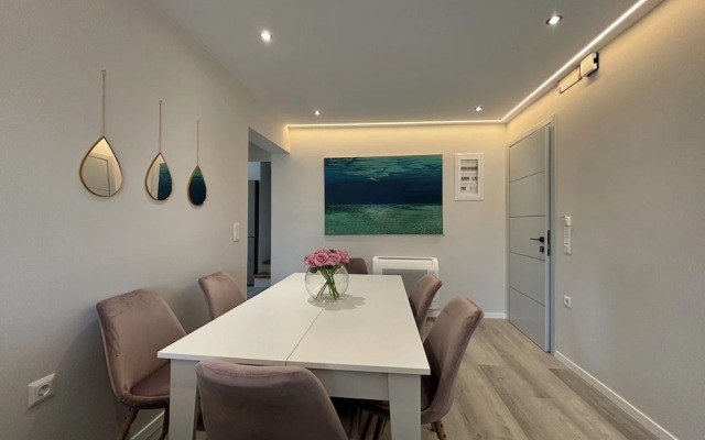 Christiano Apartments