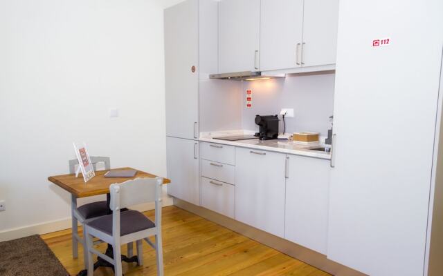 Liiiving in Porto Historic Clérigos Apartments