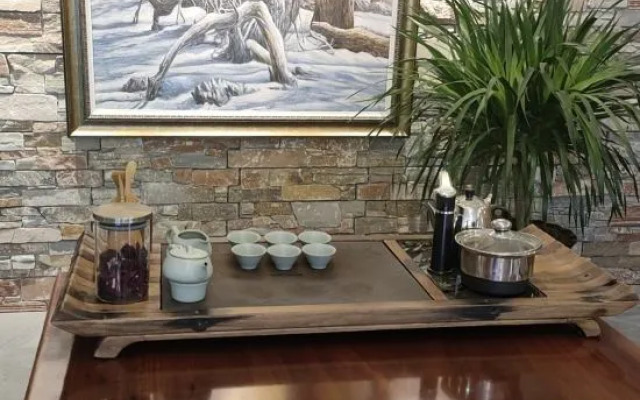 Burqin Luwang Hotel