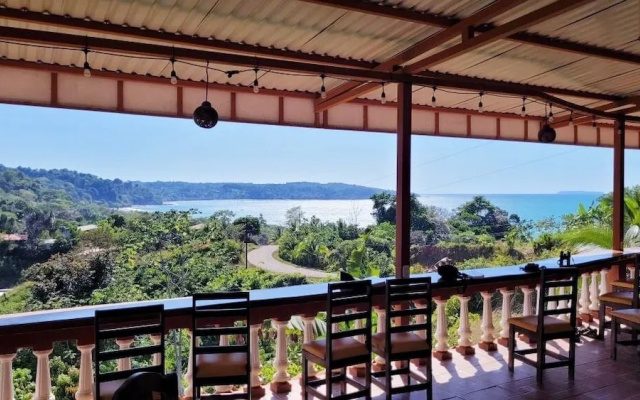Ocean and Forest View Hotel Manolo