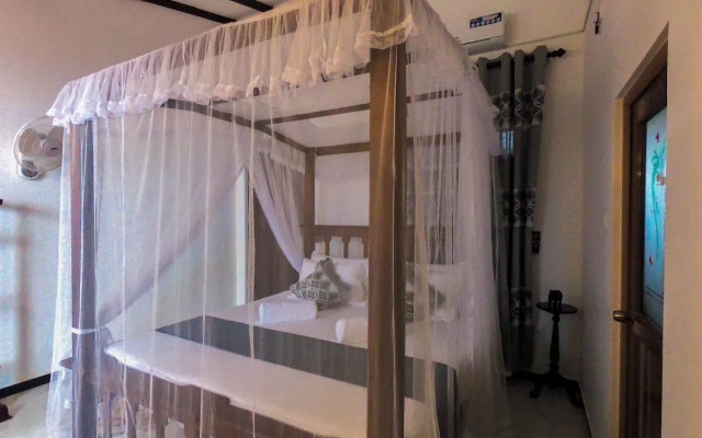 Wagon Wheel Inn - Hostel