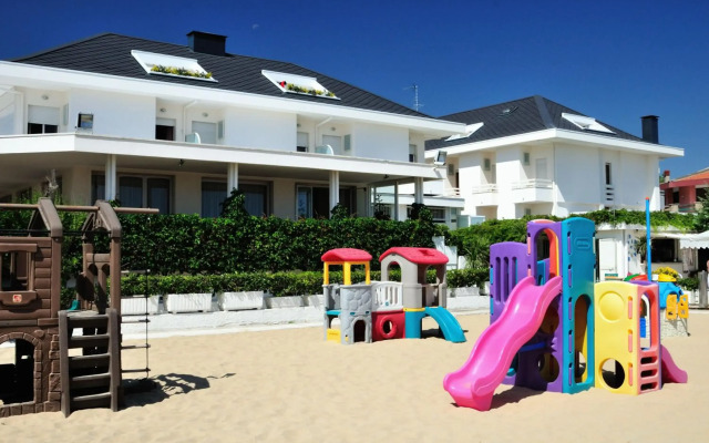 Albergo Punta De L'est
