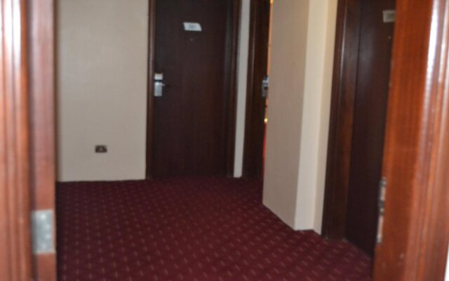 Al Murooj Kareem Hotel