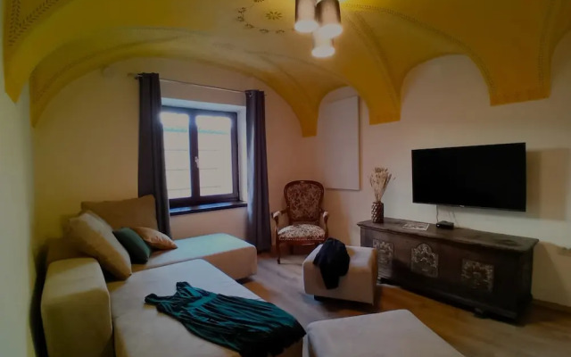 Vila Radolca Apartments and Rooms