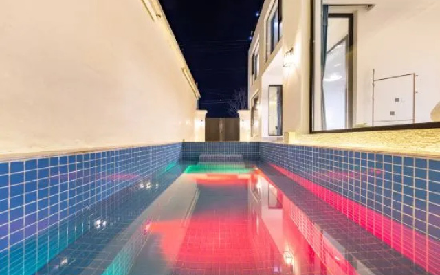 Don't be a small courtyard – Pool – Beijing