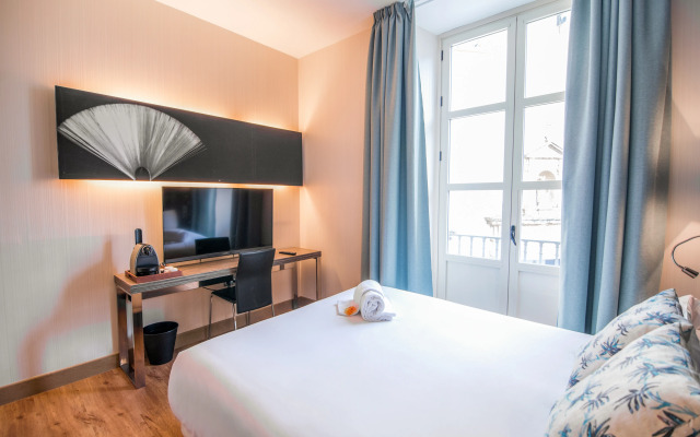 Petit Palace Santa Cruz