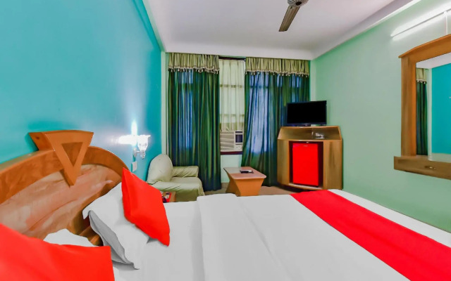 OYO 76836 Hotel Meridian