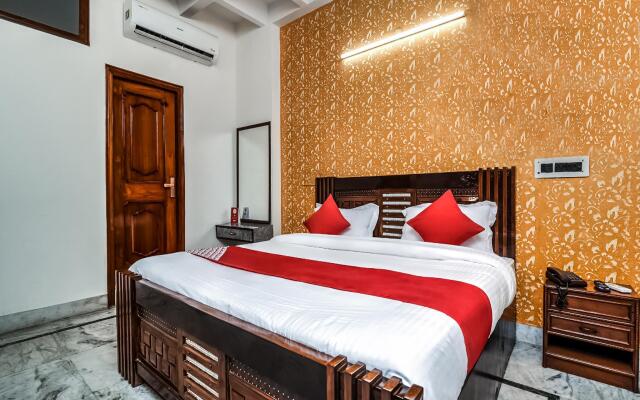 Forever Banquet  Rooms By OYO Rooms