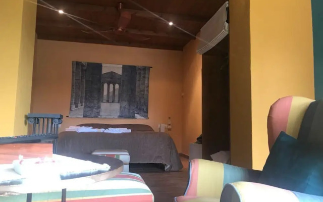 Hospedium Hotel la Parada del Compte