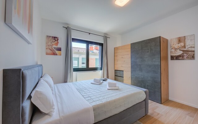 Boutique Apartment 7