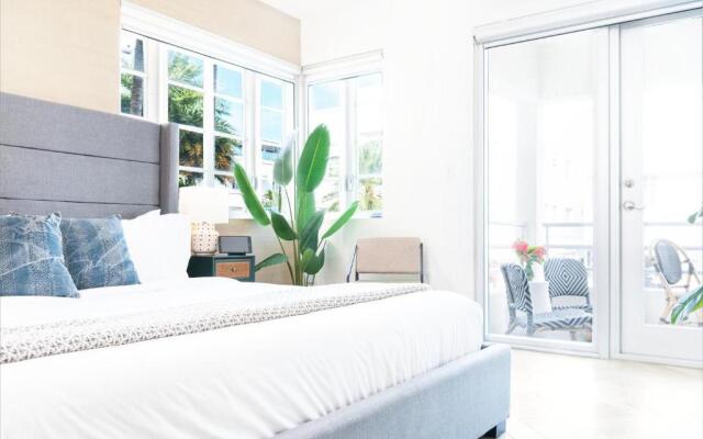 Luxuri Suites