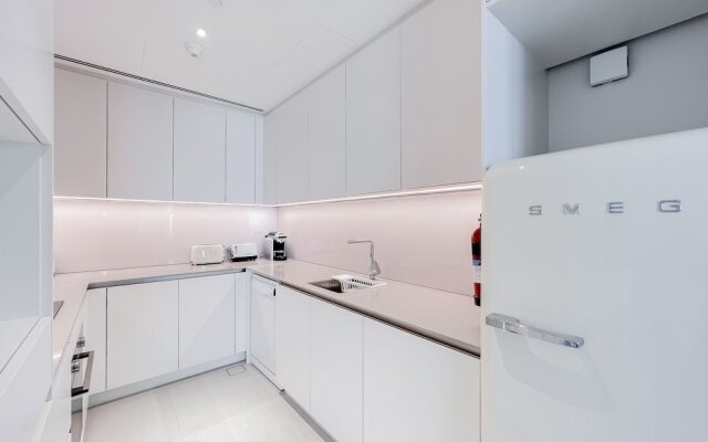 Jumeirah Gate Tower - Luton Vacation Homes