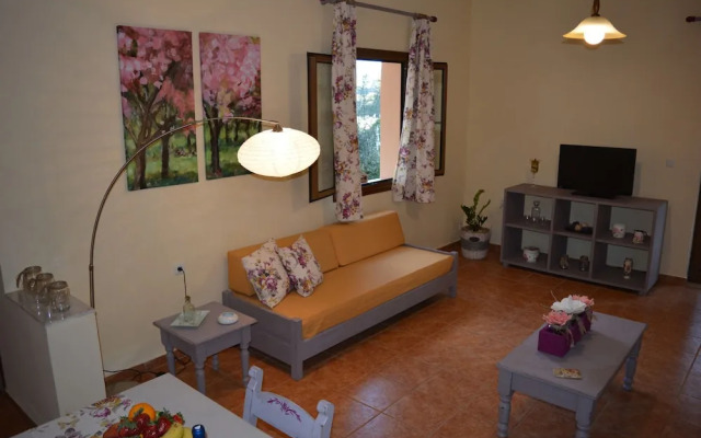 Elianthos Villa