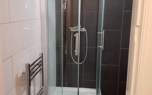 Granada Apartments Queen's Promenade