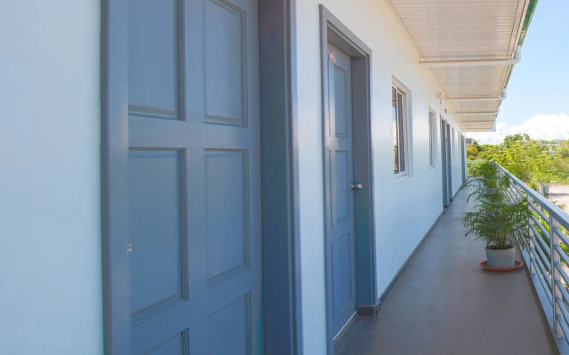 OYO 778 Fat J Apartelle