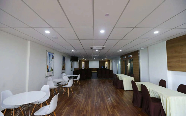 The Oak Unisuites in Pacific Place