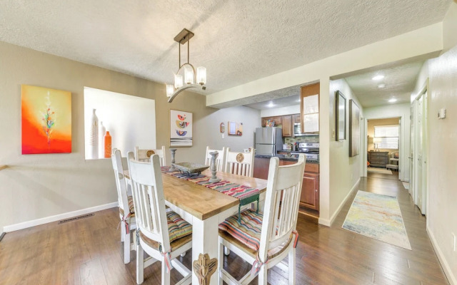 Ruidoso Golf Condo - Patio & Mountain View!