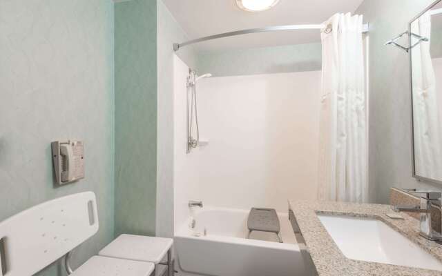 Super 8 by Wyndham Mars/Cranberry/Pittsburgh Area