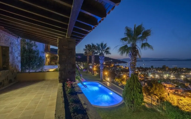 Villa Torba Bay by EvTatilim
