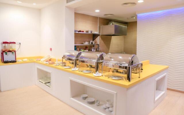 Muscat Inn Hotel