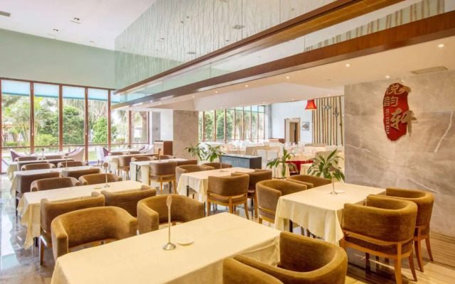 Days Hotel and Suites Yangjiang