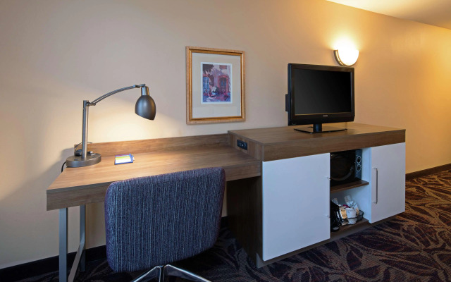 Hampton Inn & Suites Bremerton