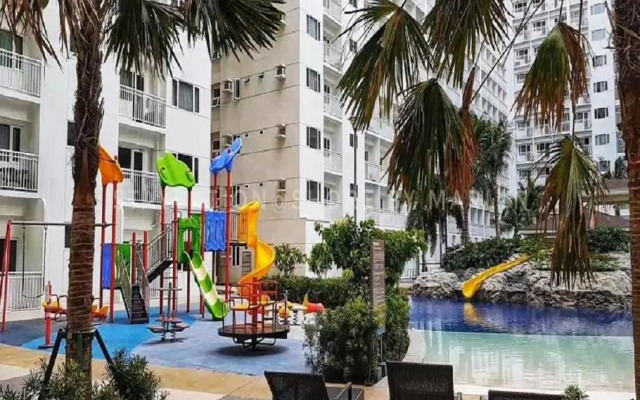 Sithonia Suite, Shore Residences Tower C near MOA