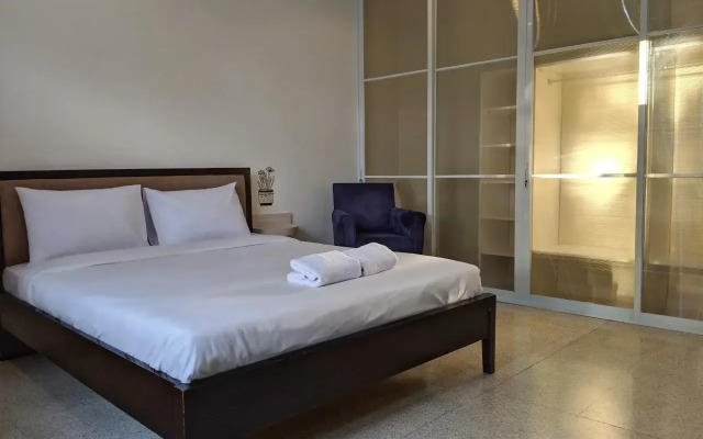 Chic Home Kemang by FLAT06